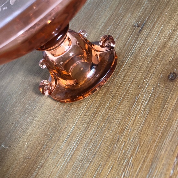 2x vintage aImperial Glass pink candlestick holders - Picture 4 of 4